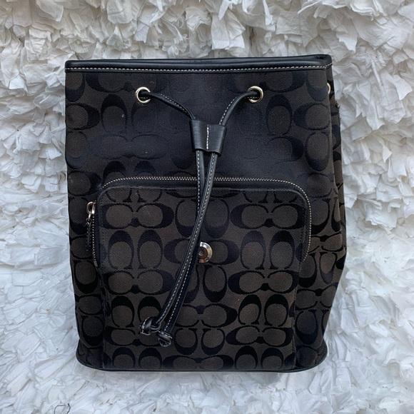 ❗️SOLD❗️Coach black backpack with C logo🎒 - Picture 4 of 8